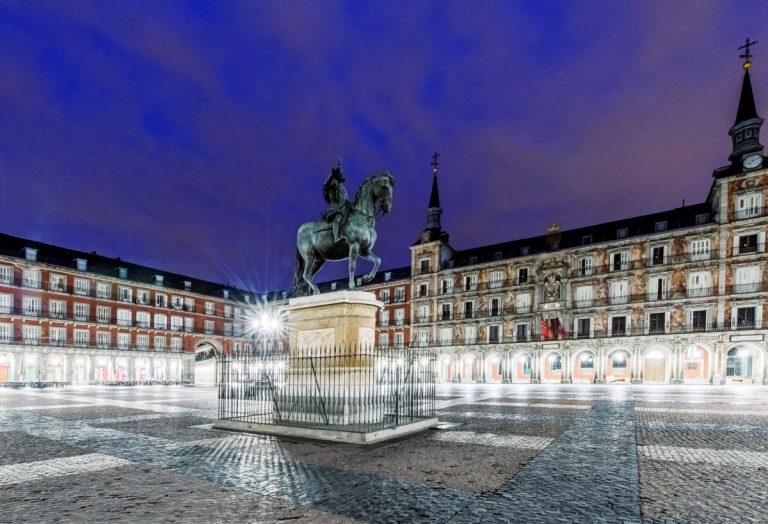 plaza mayor madrid de noche